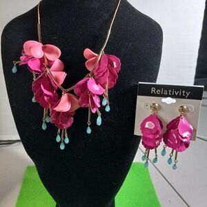 NWT Relativity Shades of pink Floral Necklace and Earrings